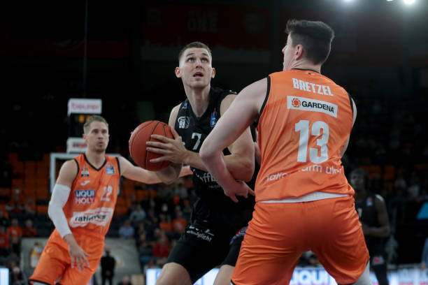 我可以帮你 我可以帮你