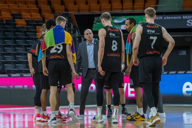 不仅定义了 不仅定义了