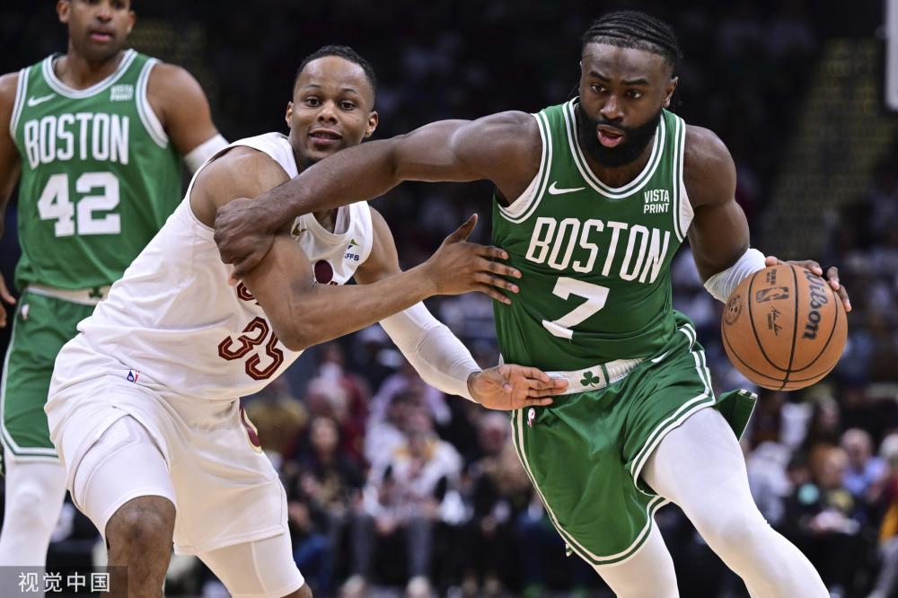 略为胶着的 略为胶着的